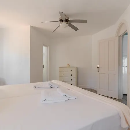 Colinablanca Sunset View By Paramount Holidays * Costa Adeje (Tenerife)